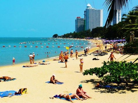 Top beaches in Pattaya — Top 7 most beautiful & best beaches in Pattaya, Thailand - Living + Nomads – Travel tips, Guides, News & Information! Thailand Living, Beach Floats, Pattaya Beach, Pattaya City, Green Scenery, Cool Swimming Pools, Beach At Night, Pattaya Thailand, Famous Beaches