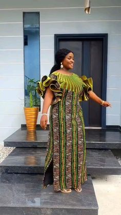 Ankara Boubou Gown Styles For Women, Sleeves Designs For Ankara Gown, Aso Oke Top Styles, Muslim Ankara Styles For Ladies, V Neck Bubu Gown Styles, Caftan Dress Ankara, Pleated Gown Ankara, Latest Ladies Dress Designs, Gowns Dresses Ankara