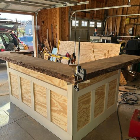 DIY Bar Plans PDF: How to Build a Bar With Full Cut List - Etsy Diy Home Bar Plans, Build A Bar Diy, Bar Building Plans, Diy Bar Plans, Diy Basement Bar, Garage Bar Ideas, Build Your Own Bar, Build A Bar, Rustic Basement Bar