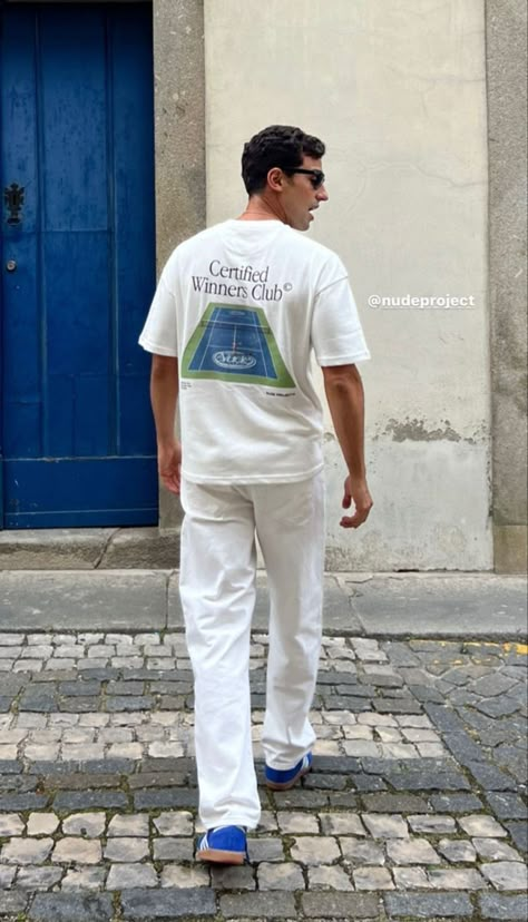 Classic Street Style Men, Effortless Men Style, Classic Men Outfit Summer, Guy Outfits Old Money, Old Money Style Men Classy, Comfy Old Money Outfits Men, Men’s Stockholm Outfits, Preppy Fits Men, English Men Aesthetic