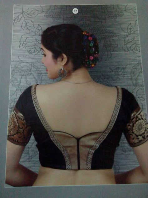 Sambalpuri Blouse Back Design, Sambalpuri Blouse Design, Back Neck Blouse Designs, 50 Blouse Designs, Patch Work Blouse Designs, Blouse Designs High Neck, Cotton Blouse Design, Backless Blouse Designs, Saree Blouse Neck Designs