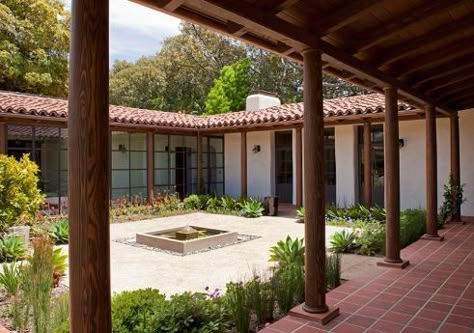 Courtyard Modern Adobe House, Modern Adobe, Courtyard Homes, Boho Glam Home, Spanish Courtyard, Clay Roof Tiles, Hacienda Style Homes, Farmhouse Architecture, Spanish Tiles