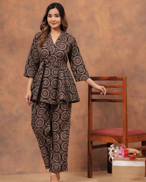 10% Discount on all Prepaid Orders 🚚 Free shipping all over India 🇮🇳 Express your unique style with this comfortable and trendy cotton co-ord set, perfect for defying fashion norms. To order, simply type "Cotton Digital Print Co-Ord Set" in the search bar of our website: www.misha-store.com (link in bio). Price and size details are mentioned on the product page. Happy Shopping! #TrendyCottonCoOrdSet #ComfortableStyle #PremiumCottonFabric #SoftAndDurable #DefyFashionNorms #RelaxedFit #Digi... Printed Cord Set Designs, Short Kurti Cord Set, Coord Set Designs For Women, Cord Set Pattern, Co Order Sets For Women, Cord Sets Outfit Women Printed, Cotton Cord Set Designs, Stylish Long Tops For Women, Cord Set Outfit Women Indian