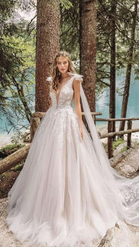 Elegant Boho Wedding Dresses | Wedding dresses whimsical, A-line wedding dress, Wedding dresses romantic Elegant Boho Wedding, Gowns Princess, Beaded Lace Wedding Dress, Wedding Gown Ideas, Wedding Dresses Whimsical, Deco Champetre, Wedding Dresses Blush, Garden Wedding Dresses, Bow Wedding Dress