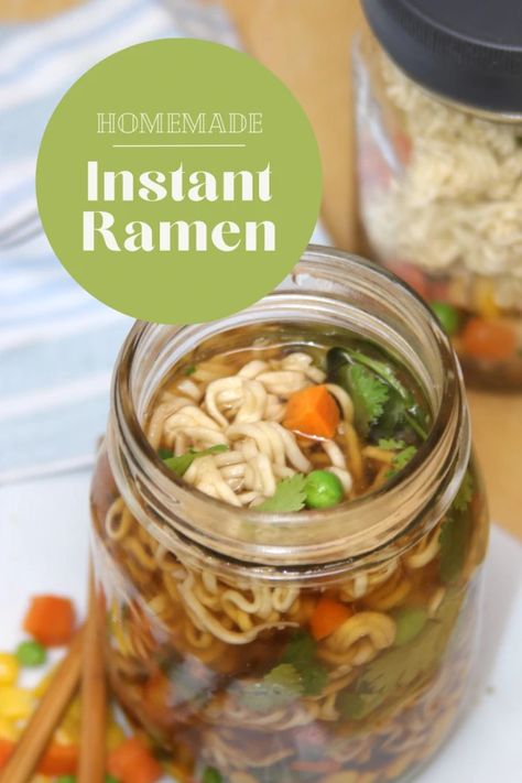 Homemade Instant Ramen - Gather Lemons Diy Instant Ramen, Ramen In Jar, Diy Roman Noodles, Homemade Ramen Noodles Seasoning, Ramen In A Jar Recipes, Ramen In A Jar, Ramen Jar Recipes, Jar Ramen, Homemade Instant Ramen