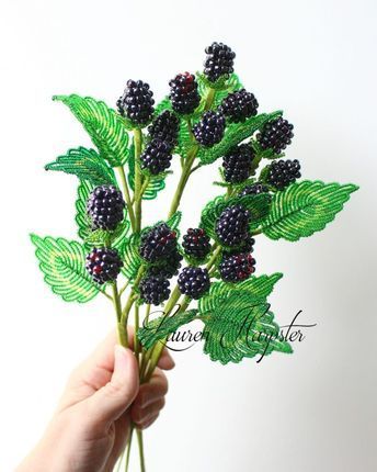 French Beaded Blackberries by Lauren Harpster French Beading Flowers, French Beaded Flowers Patterns, Beaded Berry, Beaded Plants, Blueberries And Strawberries, French Beading, Beaded Bouquet, Roses Lavender, Berry Wedding