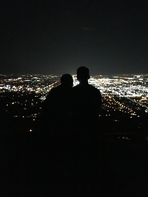 Couple On Balcony Night, Couple Outside Night, Couple Looking At Stars, Joshua Core, Boyfriend Holding Hands, Couples City, Couple Shadow, City Lights At Night, Building Aesthetic