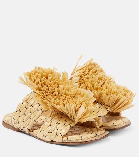 These Raffia Sandals Are So Quintessential Summer Raffia Palm, Chunky Platform Sandals, Raffia Sandals, Espadrilles Slides, Luxury Outerwear, Crochet Sandals, Trending Sandals, Caged Sandals, Woven Raffia