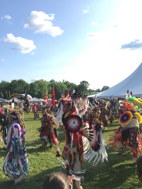 https://flic.kr/p/2hu2qYd | Ottawa Summer Solstice Indigenous Festival and International Competition Pow Wow | Grand Entry Pow Wow Aesthetic, Different Cultures Aesthetic, Indigenous Culture Aesthetic, Indeginous Day, Powwow Aesthetic, Character Mapping, Native American Aesthetic, Indigenous Canada, Indigenous Aesthetic