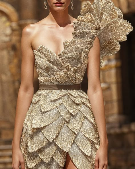 Introducing our layered embroidered dress, a breathtaking creation that defines elegance. ​ Fully layered in various shapes and intricately embroidered, the dress transitions from mirrored to gold in a stunning degradé effect, embellished with shimmering sequins and beads.​ #SaiidKobeisy​ #HauteCouture​ #FW24 Sequin Embroidery Dress, Beaded Dress Designs, Paper Fashion Dress, Balck Dress, Paper Fashion, Boutique Dress Designs, Sequin Gown, Dream Wedding Ideas Dresses, Embroidery Dress