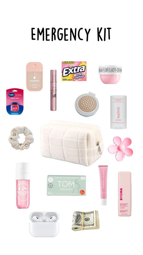 Emergency kit #emergencykit #emergency #makeup #school #teenage #preppy #fyp #aesthetic Sleepover Packing List, Kit For School, School Locker Organization, Trip Essentials Packing Lists, Middle School Essentials, School Emergency Kit, School Backpack Essentials, Uni Bag, Period Kit