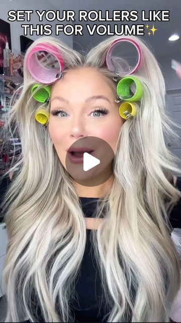 KELLY STRACK on Instagram: "Set your rollers like this for maximum hair volume ✨💁🏼‍♀️ Hack from @edelydesigns 🫶 #reels #reel #makeup #beauty #bestmakeup #makeuptutorial #makeupvideos #beautyvideos #makeupreels #beautyreels #beautyhacks #hairhacks #hairtutorial #hair #volumehack #hairvolume #rollers" Diy Rollers Hair, Best Way To Get Volume In Hair, Best Hair Rollers For Long Hair, Long Hair Curls Hairstyles, Hair Roller Results, Hair Rolls How To Use, Big Volume Hair Tutorial, Volume With Rollers, Roller Set Long Hair