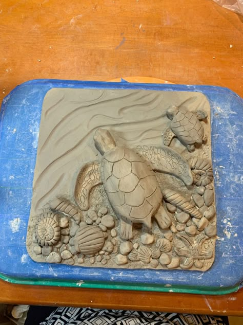 Clay Tile Ideas Ceramic Art, 3d Pottery Ceramic Art, Slab Relief Ideas, Clay Relief Tiles Ideas, Wax Sculpture Art, Clay Relief Art, Texture Clay Ideas, 3d Ceramic Tiles, Low Relief Sculpture Clay