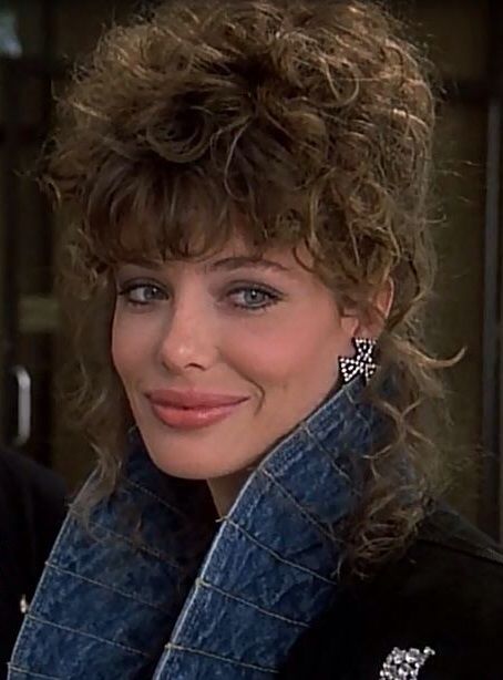 Weird Science. Kelly Lebrock Weird Science, Kelly Lebrock, Weird Science, Actrices Hollywood, Vintage Hairstyles, Pink Floyd, Celebrities Female, Movie Stars, Actors & Actresses