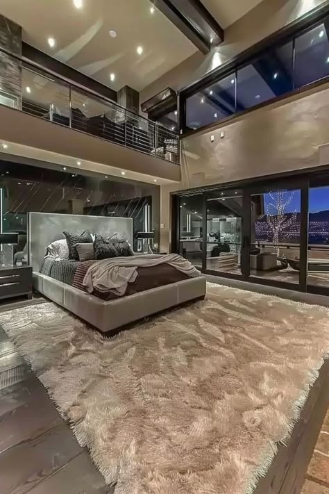 Two Story Room Bedrooms, Modern Rooms Luxury, Big Bedroom Aesthetic Luxury, Huge Aesthetic Bedroom, Big Spacious Bedroom, Big Master Bedrooms Luxury, Big Houses Interior Bedrooms, Big Luxury Bedroom, Mansion Interior Bedroom