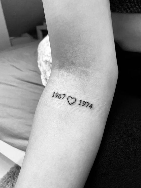 Mum And Dad Tattoos, Basic Tattoos, Mom Tattoo Designs, Remembrance Tattoos, Petite Tattoos, Dope Tattoos For Women, Dad Tattoos, Small Hand Tattoos, Cute Tattoos For Women