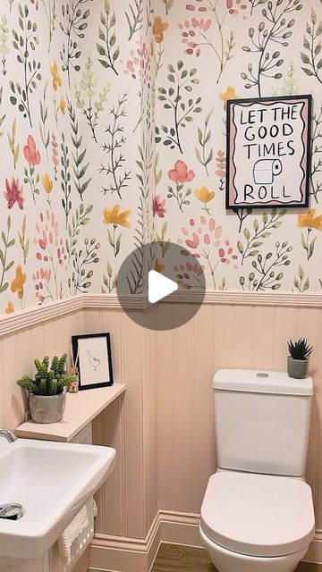 Frenchic Paint ❤️ on Instagram: "Just a friendly reminder to not neglect those small spaces! Instead, set those tiny rooms apart and don't be afraid to pack a punch with panelling paint and paper. 🤩 Take inspiration from Frenchic Fan Colette (over at @coletteslittlehome) who transformed her downstairs toilet from stark to stylish with a little help from Frenchic! Opting for our pale pink with salmony, peach notes shade 'Sweetcheeks' (from the Chalk Wall Paint Range) on the panelling, door and ceiling. 💗 Teaming it with some fabulous floral wallpaper for a super chic cloakroom!  ℹ️ Did you know our Chalk Wall Paint isn't just for walls? It's also great for ceilings and other interior surfaces like woodwork, ceramic wall tiles, furniture and wood or concrete floors!" Small Downstairs Toilet Ideas Wallpaper, Pink Panelling Bathroom, Downstairs Toilet Panelling, Chalk Wall Paint, Modern Conservatory, Frenchic Paint, Downstairs Toilet, Painted Paneling, Ceramic Wall Tiles