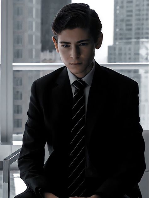 Gotham Bruce Wayne, Young Bruce Wayne, Gotham Bruce, Will Sparks, David Mazouz, Bruce And Selina, Gotham Tv Series, Gotham Series, Thomas Wayne