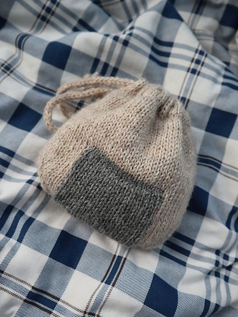 Travel Knitting, Knitting Bag Pattern, Knitted Mittens Pattern, Knitting Notions, Knitting Blogs, Knitting Bag, I Cord, Handbag Pattern, Mittens Pattern