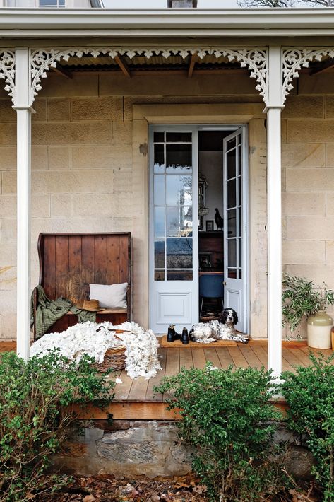 27 Country Verandahs You'll Want To Relax On Country Verandah, Verandah Ideas, Antique French Doors, Brick Steps, Victorian Interiors, Natural Homes, Georgian Architecture, Hamptons House, Coastal Farmhouse