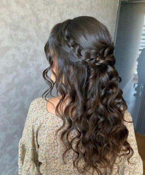 Half Down Half Up Hairstyles For Prom, Half Up Half Down Messy Wedding Hair, Simple Braid Crown Half Up Half Down, Wedding Hair Down With Extensions, Prom Hairstyles With Hair Comb, Ethereal Prom Hairstyles, Grad Hairstyles Half Up Half Down Braids, Simple Quince Hairstyles With Crown, Hair Down Hairstyles Bridesmaid