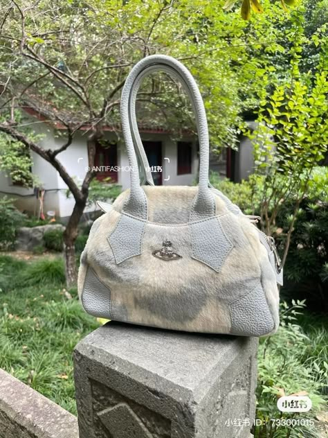 Vivienne Westwood Nana, Vivienne Westwood Bag, Vivienne Westwood Bags, Generator Accessories, Best Designer Bags, Celebrity Skin, Dream Bag, Bag Obsession, Luxury Crossbody