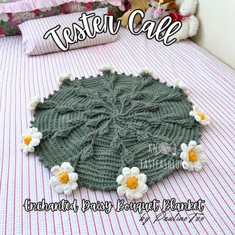 Bouquet Blanket, Bouquet Of Daisies, Textured Blanket, Round Blanket, Crochet Stitches Chart, Crochet Baby Gifts, Baby Throw, Daisy Bouquet, Chenille Yarn