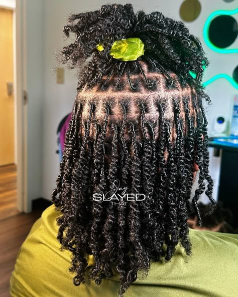 😍😍😍these ate! I’m a roll with the starters 🫶🏽what city do I need to bring my God given talent to?👀 drop em in the comments 1•on•1 STARTER LOC CLASS AVAILABLE… ONLY 2 SLOTS What you’ll learn? ✨Consultation: How to effective conduct a consultation? ✨Understanding hair textures and density ✨Parting techniques/preparting ✨Loc-to-part ratio ✨Loc installation: two strand twist & comb coils And so much more‼️ Are you ready to elevate your starter locs skills..text (470)-662-1164 for more inf... Medium Starter Locs Styles, Small Two Strand Starter Locs, Starter Locs On Medium Length Hair, Comb Twist Starter Locs, Two Strand Locs Starter Locs, Small 2 Strand Twist Natural Hair, Comb Coils Vs Two Strand Twist Locs, Starter Locs With Two Strand Twist, Mini Twist Starter Locs