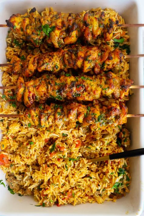 Rainbow Rice with Steak and Peppers - Moribyan Chicken Kabob Dinner Sides, Rice With Kabobs, Leftover Kabobs What To Do With, Moribyan Recipes, Steak And Rice Recipes, Rice With Steak, Steak And Peppers, Lebanese Rice, Steak And Rice