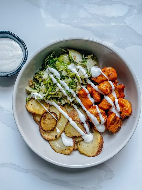 Buffalo Bites Bowl with Crispy Potatoes & Shaved Brussels — All Types Of Bowls Chicken And Potato Bowl, Crispy Chicken Bowl Recipe, Grain Free Dairy Free Dinner Recipes, Healthy Dinners Meal Prep, Basic Whole 30 Meals, Gluten Free Dairy Free Bowls, Whole Eating Recipes, Whole Food Bowls, Grain Free Meal Prep