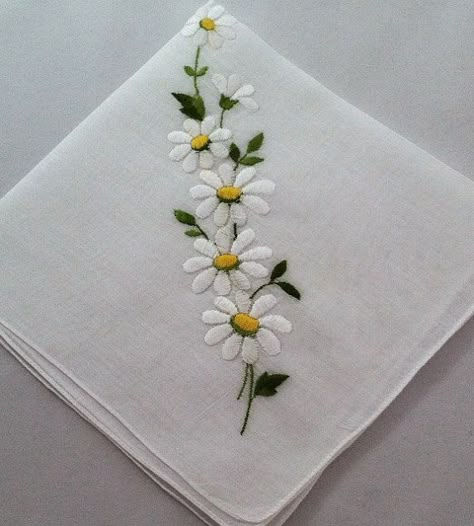 Vintage Handkerchief Embroidered Wedding by MyVintageHankies Handkerchief Embroidered, Handkerchief Embroidery, Embroidery Stitches Beginner, Floral Embroidery Patterns, Vintage Handkerchief, Pola Sulam, Hand Embroidery Flowers, Embroidery Flowers Pattern, Vintage Handkerchiefs