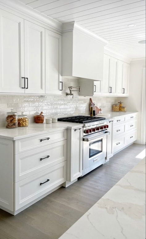 Stylish Kitchen Design, White Kitchen Remodeling, Floor Stain, Kitchen Backsplash Designs, White Kitchen Design, Kitchen Room Design, Kitchen Inspiration Design, Kitchen Redo, White Kitchen Cabinets