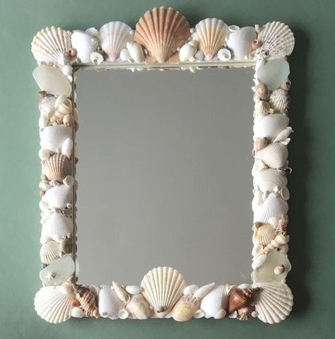 Mirror Craft Ideas, Beach Art Diy, Mirror Craft, Spiegel Diy, Deco Surf, Seashell Art Diy, Mirror Unique, Seashell Mirror, Art Coquillage