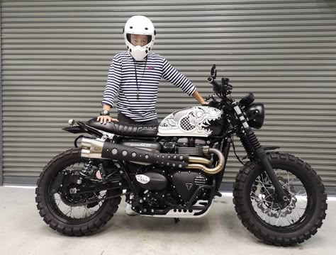 Triumph Scrambler Custom, Motor Cafe Racer, Triumph Street Scrambler, Custom Bikes Cafe Racers, Triumph Street Twin, Triumph Cafe Racer, Tracker Motorcycle, Cafe Racer Design, Chip Foose