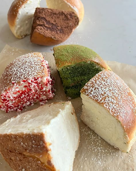 Japanese Sweet Cream Cheese Buns Recipe by Kat Lieu — modern asian baking Asian Baking Recipes, Japanese Baked Goods, Japanese Baking Recipes, Asian Candies, Cheese Buns Recipe, Atla Party, Cream Cheese Buns, Asian Pastries, Asian Brunch