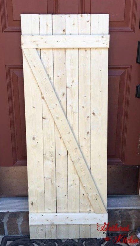 Diy Barn Door Cheap, Reban Ayam, Exterior Barn Door, Barn Door Diy, Exterior Barn Doors, Wooden Barn Doors, Barn Door Ideas, Family Room Walls, Diy Barn