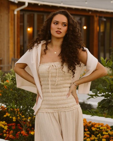 Madison Pettis (@madisonpettis) • Instagram photos and videos Madison Pettis, Photo And Video, Instagram Photos, Instagram Photo, Instagram