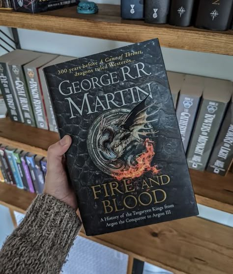 Book Game Of Thrones, A Song Of Ice And Fire Books, House Of The Dragon Book, Fire And Blood Book, Game Of Thrones House Targaryen, Aegon The Conqueror, Game Of Thrones Series, Game Of Thrones Books, Dragon Book