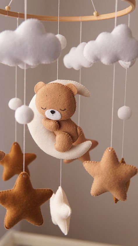 Stars Mobile, Bear Mobile, Hantverk Diy, Kids Toy Store, Diy Baby Mobile, Mobile Crib, Baby Boy Mobile, Baby Boy Nursery Decor, Diy Bebe