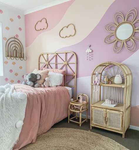 Pastel Girls Room Bedroom, Kids Pastel Bedroom, Girls Room 8-10, Girls Bedroom Ideas 5 Yo, Pastel Girls Bedroom Ideas, Girls Bedroom Age 7, Elementary Girl Bedroom, Toddler Girl Bedroom Purple, Pastel Toddler Girl Room