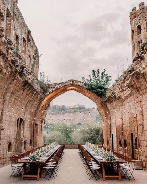 Rustic Italian Wedding, Stunning Wedding Venues, Rustic Italian, Dream Wedding Venues, Bridal Musings, Desi Wedding, Castle Wedding, Chapel Wedding, Italian Wedding