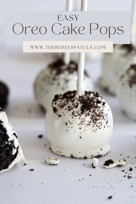 Oreo Cake Pops Recipe, Easy Oreo Cake, Cake Pop Flavors, Oreo Cake Pops, Cake Pop Recipe Easy, Cake Ball Recipes, Birthday Cake Decorating Ideas, Cookies And Cream Cake, Oreo Flavors