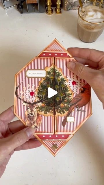 Never Ending Christmas Card, Never Ending Christmas Tree Card, Never Ending Card Ideas, Never Ending Card Tutorial, Fun Fold Christmas Cards, Infinity Cards, Fancy Christmas Cards, Endless Card, Neverending Card