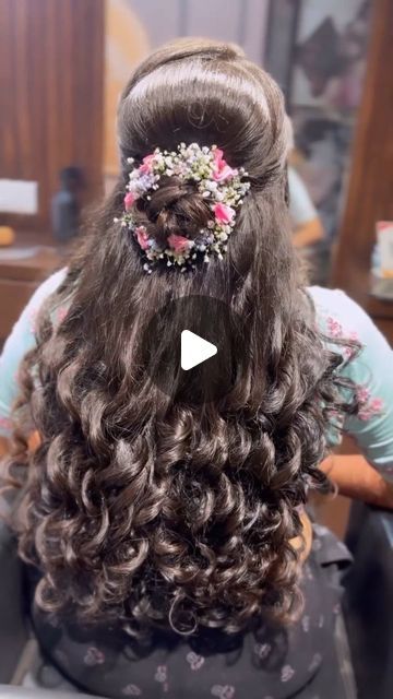 Bridal Curls Hairstyles, Hairstyles Bridal Indian, South Hairstyles, Hairstyles For Reception Indian, Hairstyles For Engagement Indian, Hairstyles For Weddings Indian, Bridal Reception Hairstyle, Reception Hairstyles Indian, Hairstyles Reception