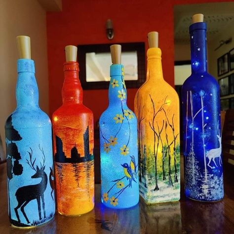 Glass Painting On Bottles, Bottle Art Videos, Painting On Bottles, Bottle Sand Art, Glass Bottle Painting Designs, Bottle Art Design, Intermediate Acrylic Painting, Bottle Art Painting, Glass Bottle Decoration