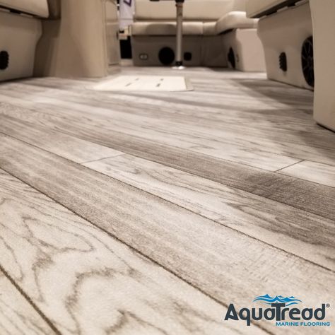 Diy Boat Flooring Ideas, Boat Flooring Ideas, Houseboat Remodel, Ship Life, Pontoon Dock, Boat Diy, Marine Flooring, Boat Interiors, Diy Boat