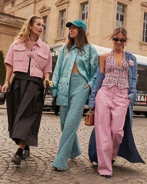 Paris Fashion Week Outfits, Chanel Street Style, China Fashion Week, 2023 Love, Street Syle, London Fashion Week Street Style, Modern Design Ideas, Coat Suit, Nyfw Street Style