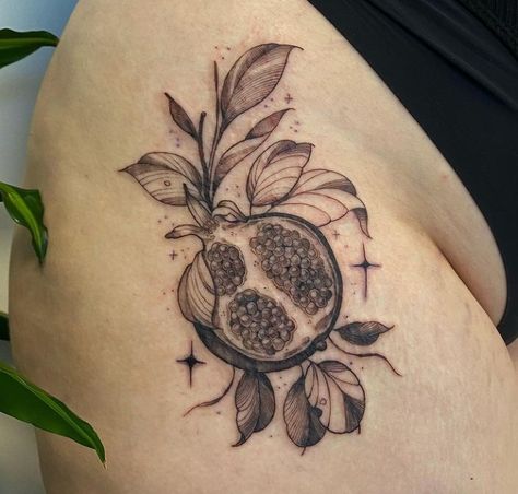 Tattoo Ideas Pomegranate, Pomegranate Seed Tattoo, Pomegranate Tattoo Persephone, Pershepone Goddess Tattoo, Pomegranate Tattoo Black And White, Pomagranet Tattoo Simple, Persephone Tattoo, Pomegranate Tattoo, Food Tattoo