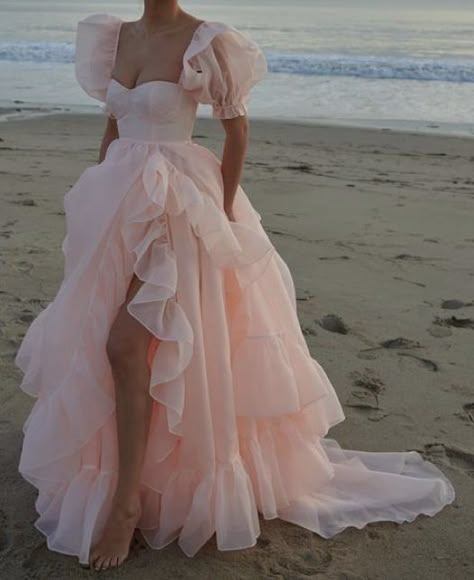 Pink Long Prom Dresses, Prom Dresses Long Pink, Pretty Princess, Prom Dress Inspiration, Cute Prom Dresses, Long Prom Dresses, Pretty Prom Dresses, Birthday Party Dress, Chiffon Prom Dress