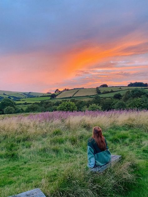 British Summer Aesthetic, British Girl Aesthetic, British Countryside Aesthetic, English Countryside Aesthetic, Aesthetic England, Summer Holiday Aesthetic, Summer In England, Enjoy The Now, Outdoors Aesthetic